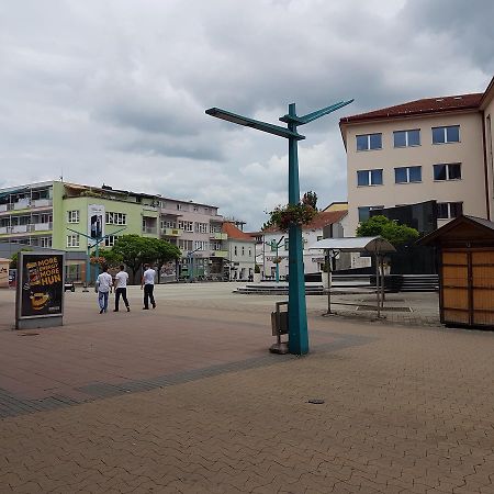 Roses Daire Bihać Dış mekan fotoğraf