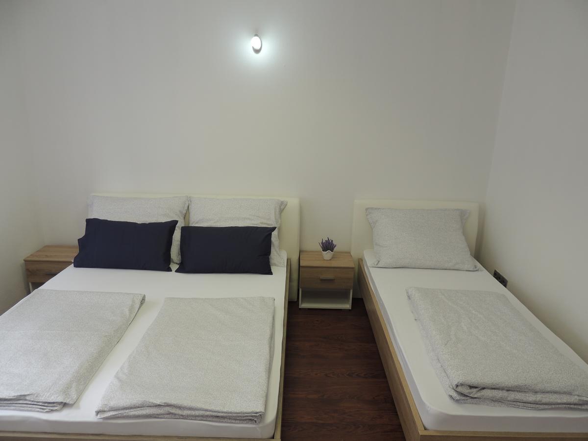Roses Daire Bihać Dış mekan fotoğraf
